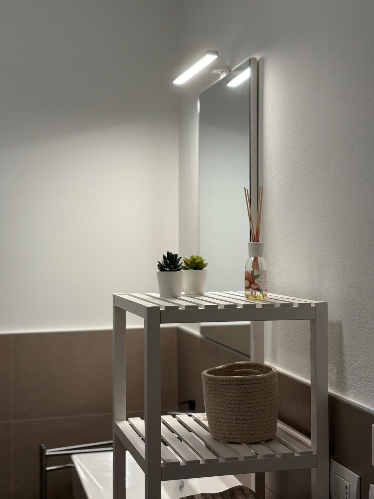 Suite Naviglio 26 ปาร์มา ภายนอก รูปภาพ